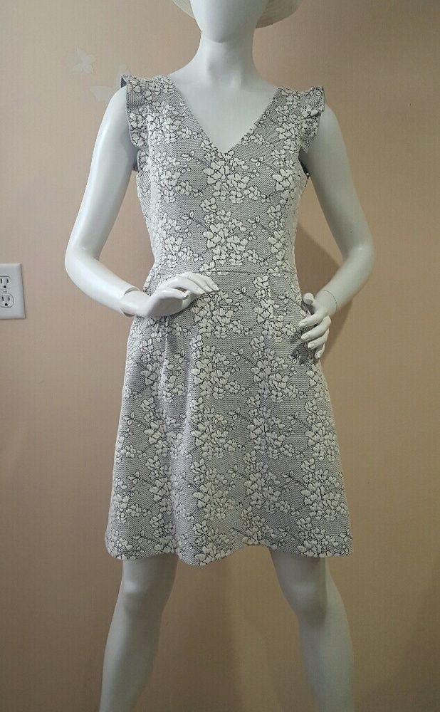 Tabitha Anthropologie size 2 ivory, black dress